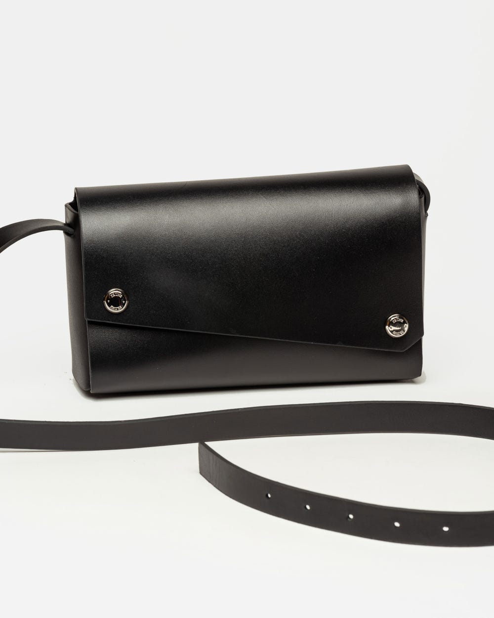 Bandolera Freda en Cuero Vaquita Liso