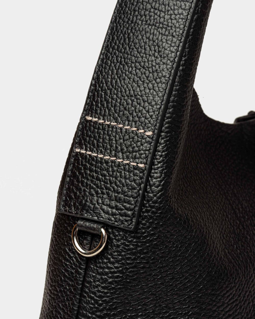 Bolso Tanner en cuero graneado