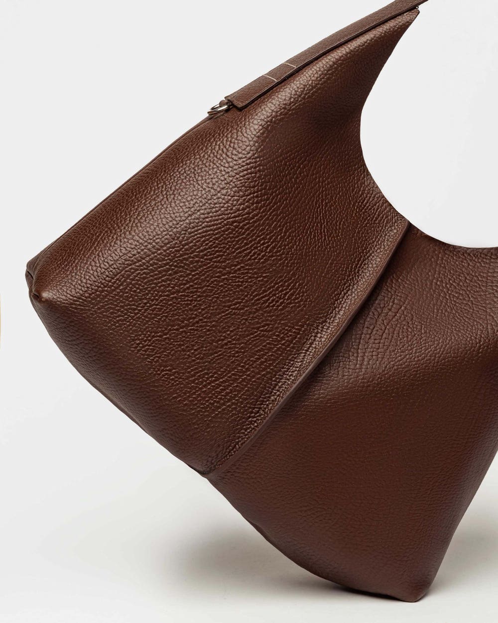 Bolso Tanner en cuero graneado