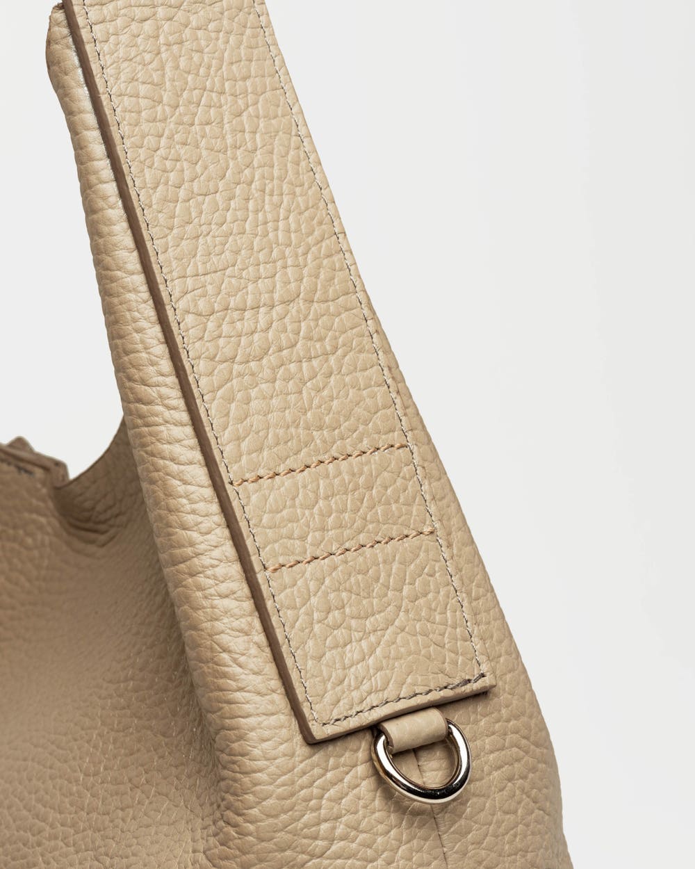 Bolso Tanner en cuero graneado