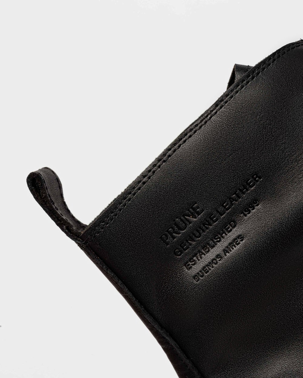 Borcego Harvey en cuero liso