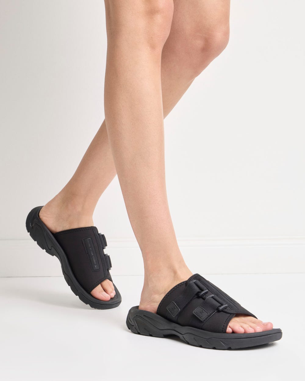 Sandalia baja Active Studio en textil