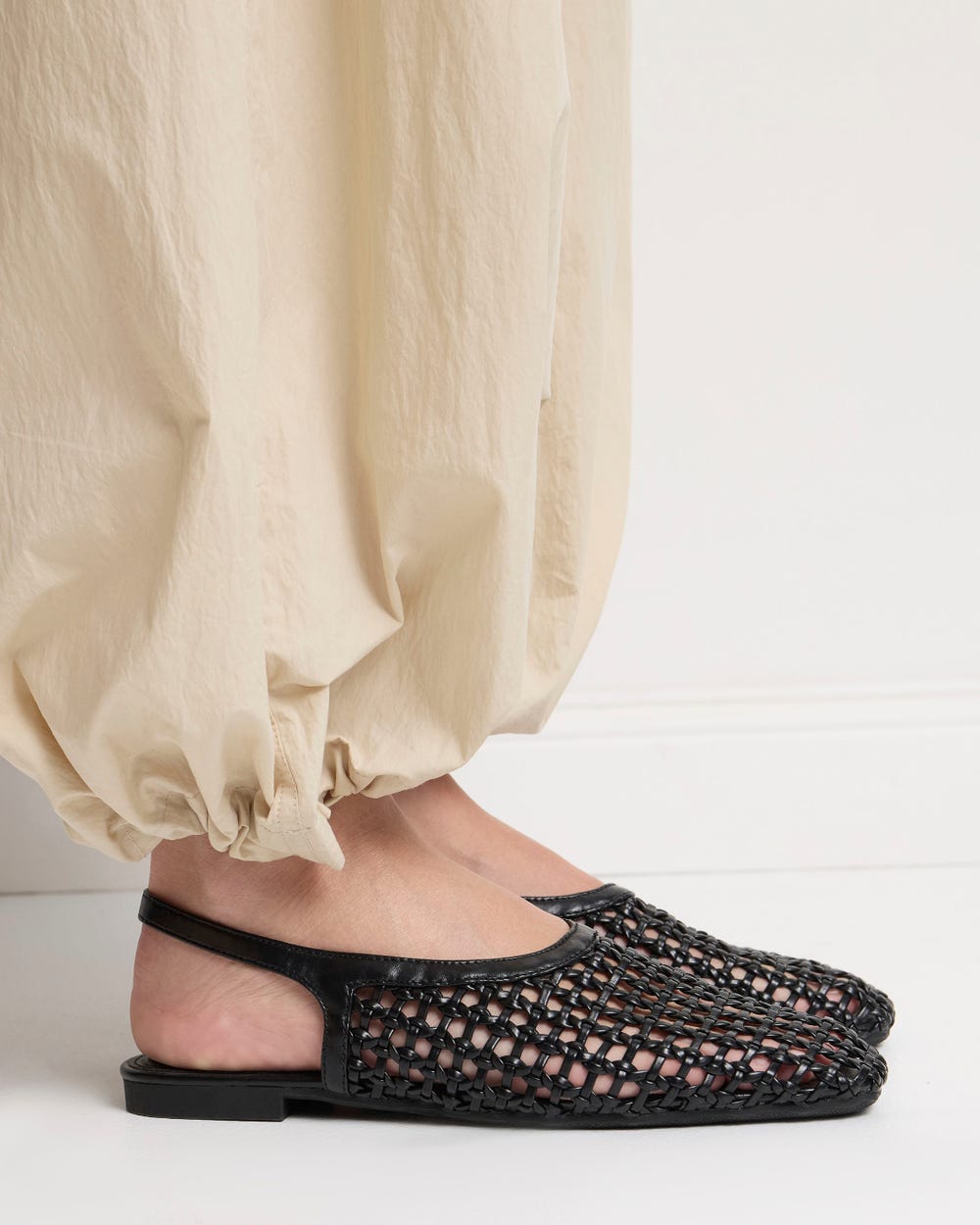 Mule Alina en efecto cuero metalizado