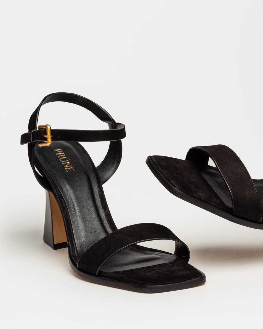 Sandalia alta Emily en cuero nobuk