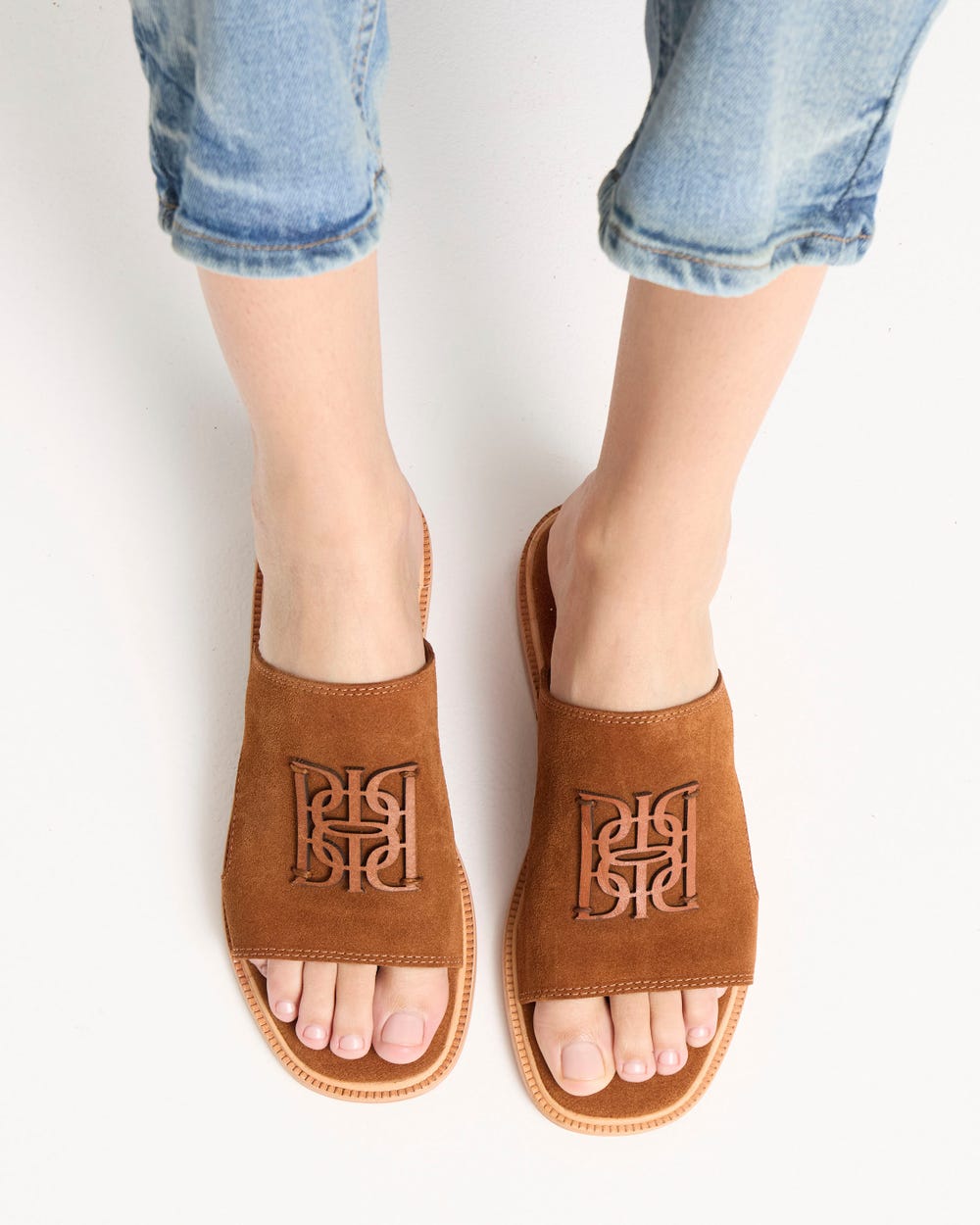 Flat Monogram en gamuza