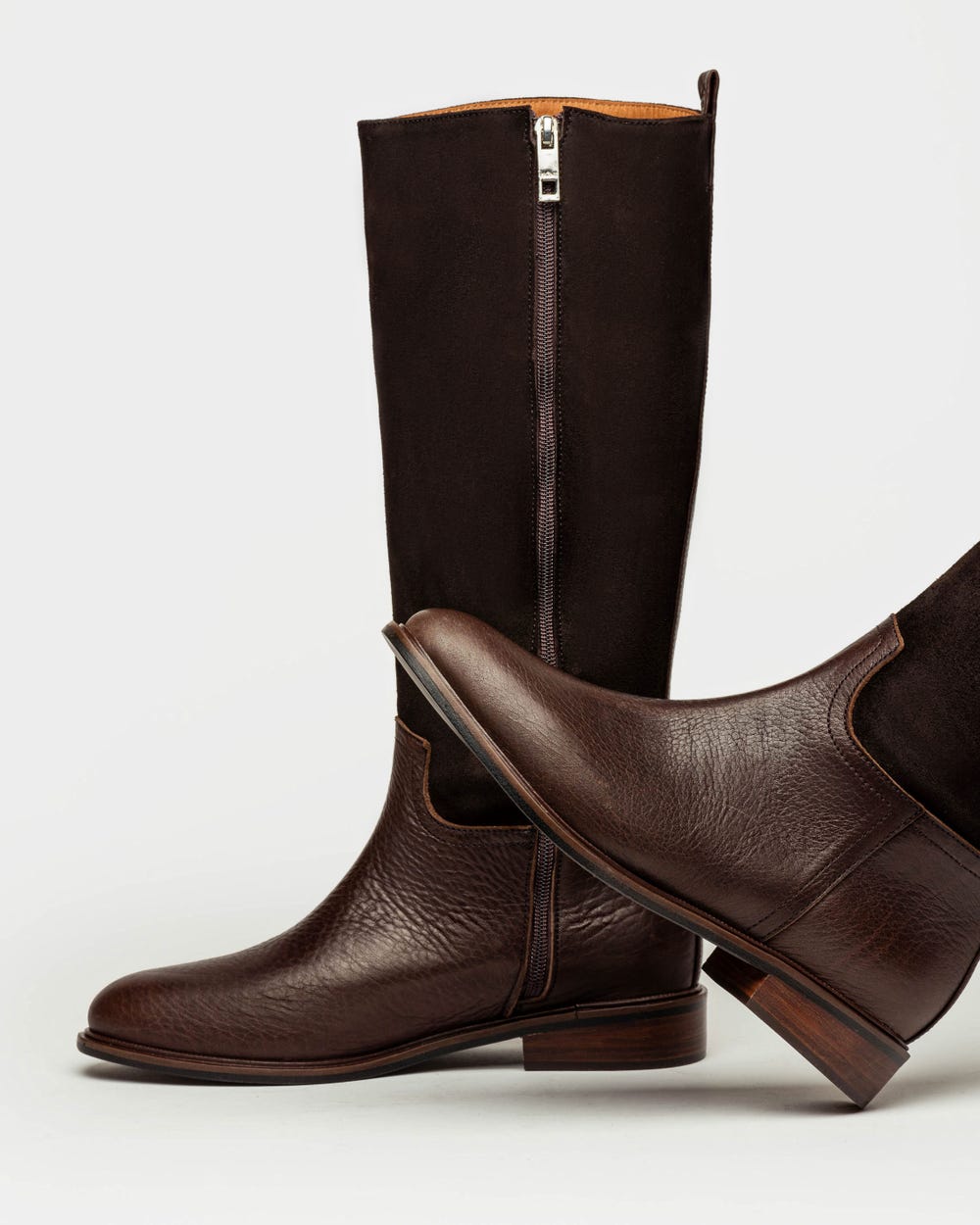 Bota caña alta New ascot en gamuza