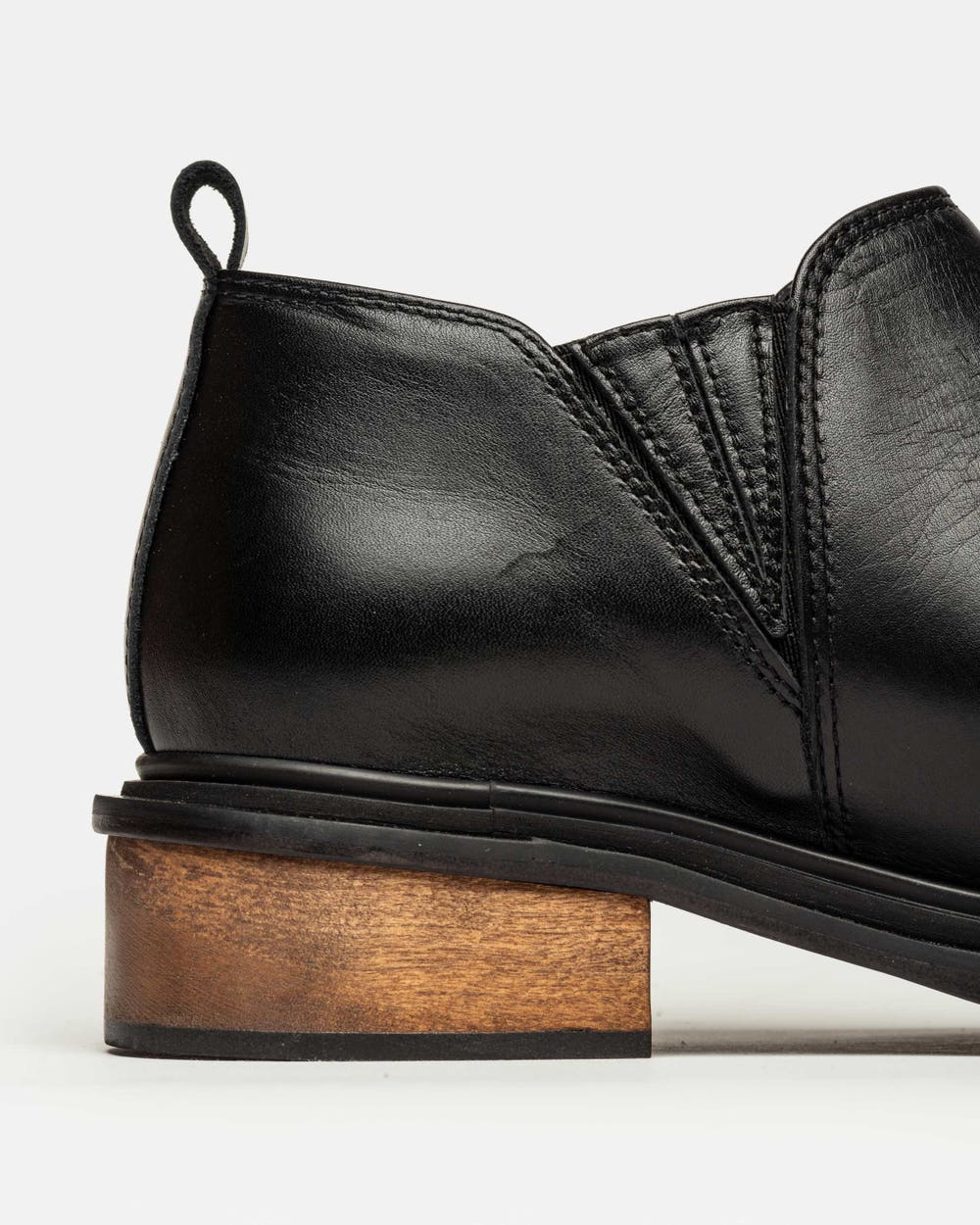 Bota caña baja Parker en cuero liso