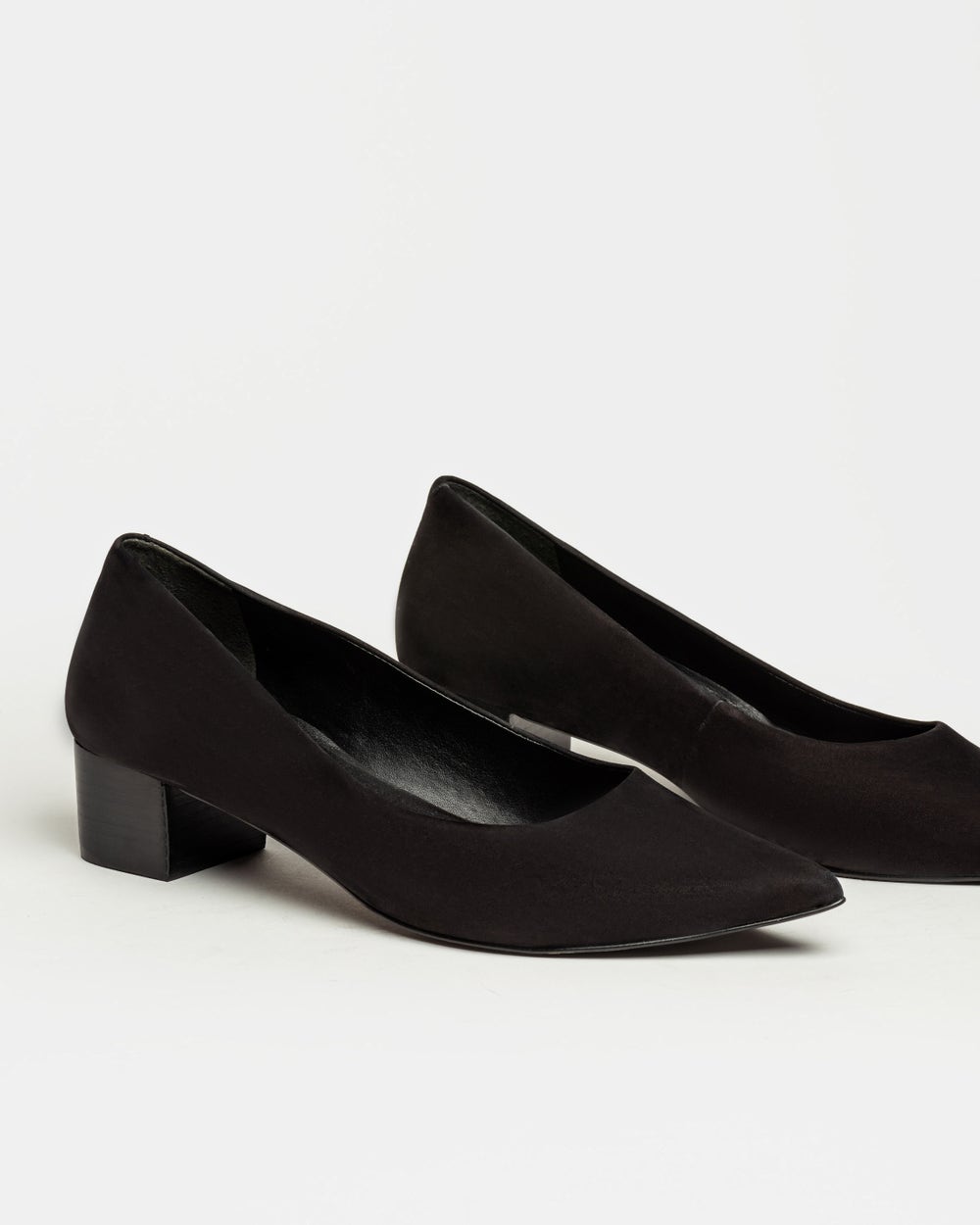 Stiletto Alanis en cuero nobuk